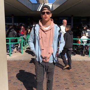 Meet your Posher, Anthony